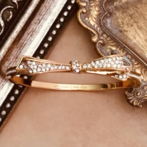 KATE SPADE • Gold Crystal Love Notes Bangle Bracelet - Picture 6 of 7